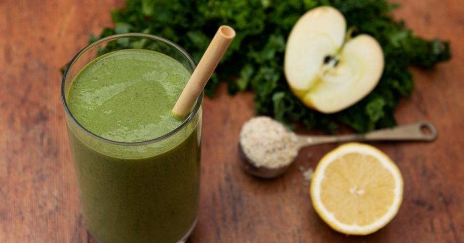 Kale & apple smoothie