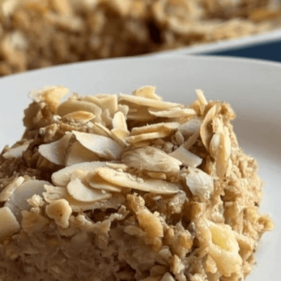 Cherry Bakewell Baked Oats