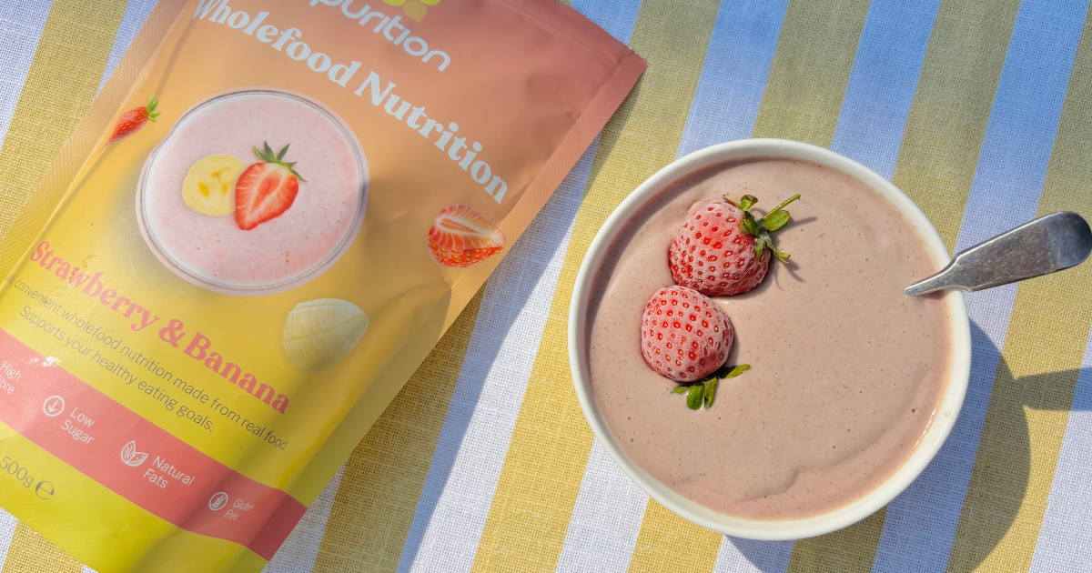 Strawberry & banana frozen smoothie bowl